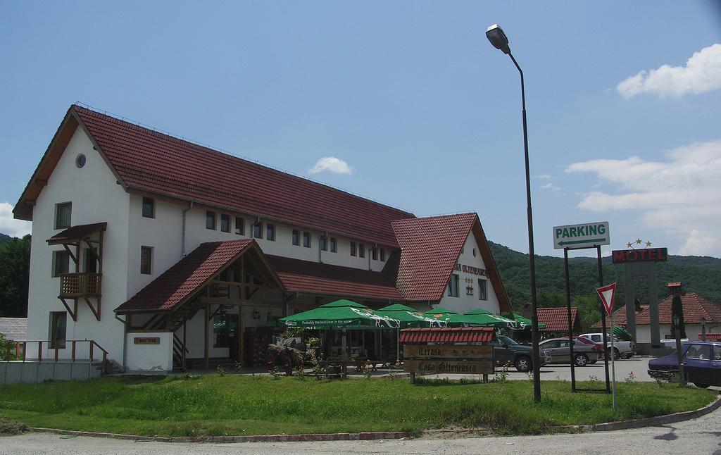 Motel Casa Olteneasca รึมนิคูวัลเจีย ภายนอก รูปภาพ
